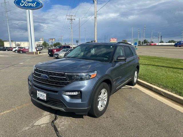 2021 Ford Explorer XLT 4WD's photo