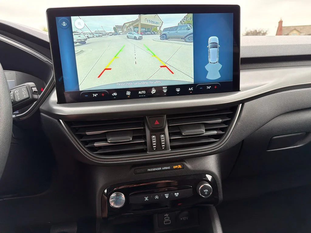 Used 2025 White Ford Active image 18
