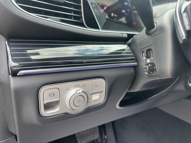 New 2026 Obsidian Black Metallic Mercedes-Benz GLE 350 image 13