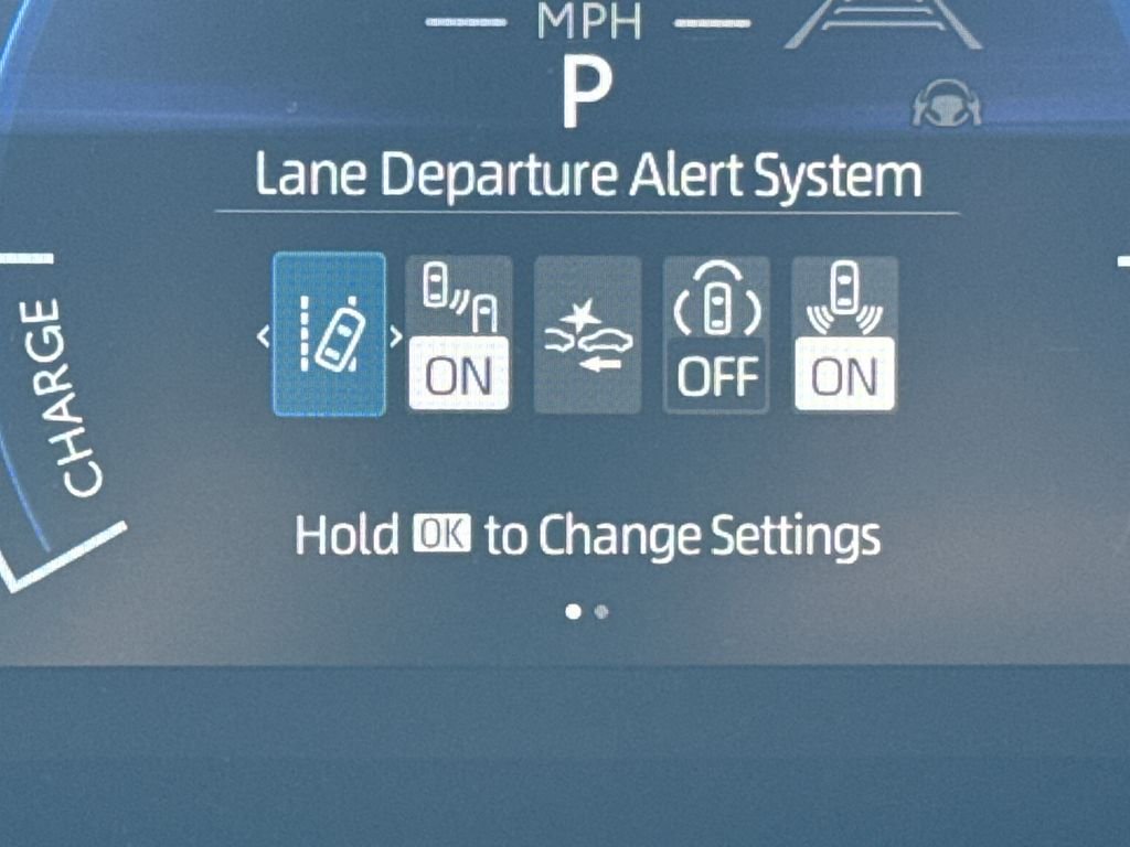 Used 2025 White Toyota LE image 18