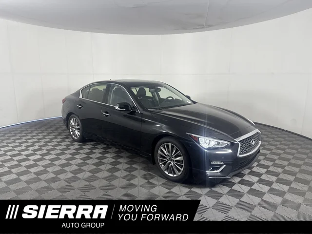 2023 INFINITI Q50 LUXE