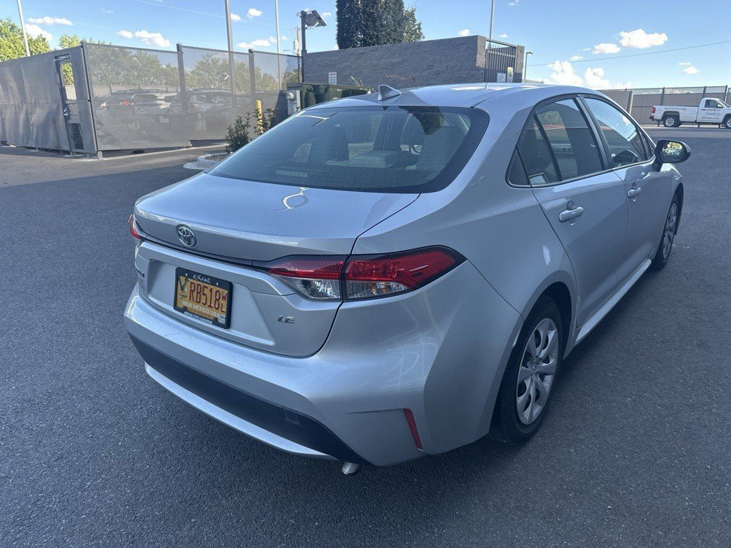 Used 2022 Silver Toyota LE image 8