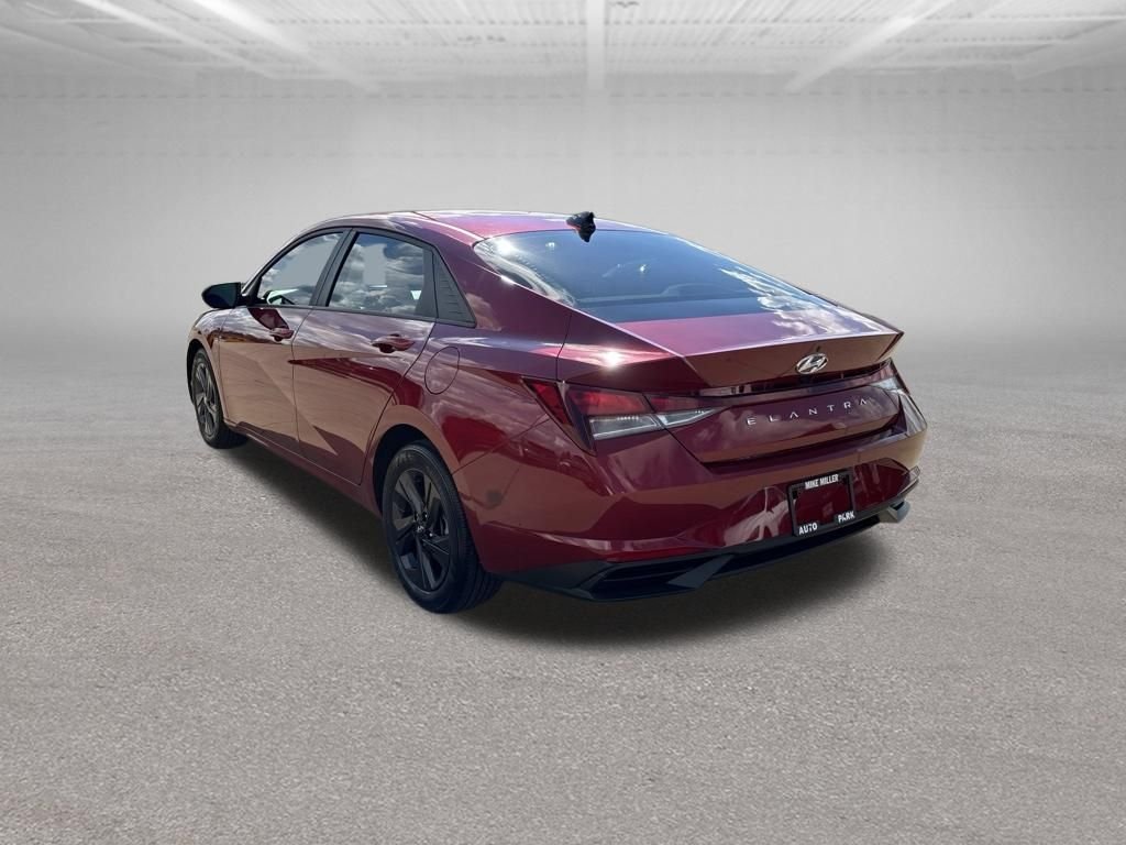 Certified Used 2023 Red Hyundai SEL image 4