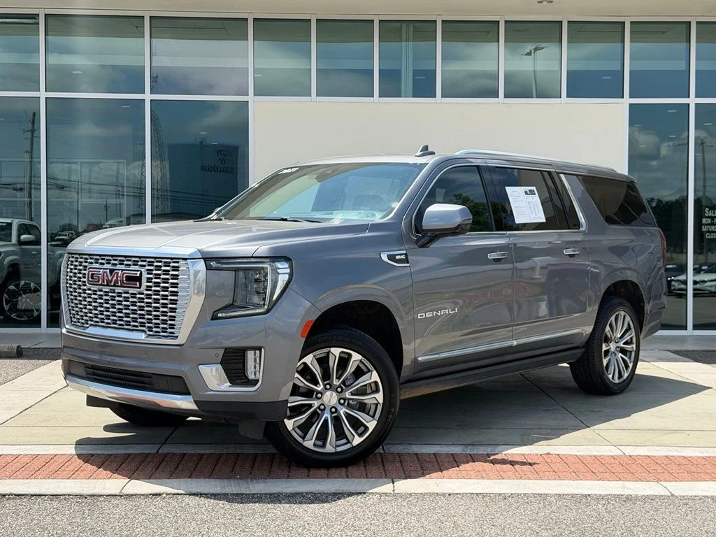 2021 GMC Yukon Denali 2WD's photo