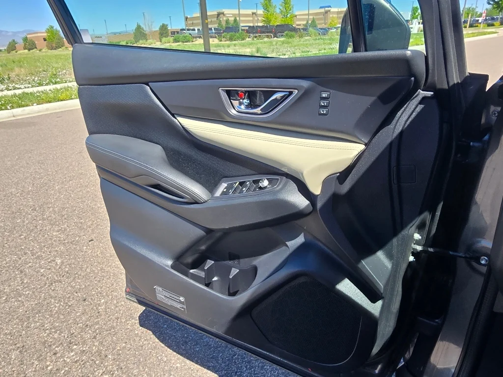 Used 2021 Magnetite Gray Metallic Subaru Limited image 22