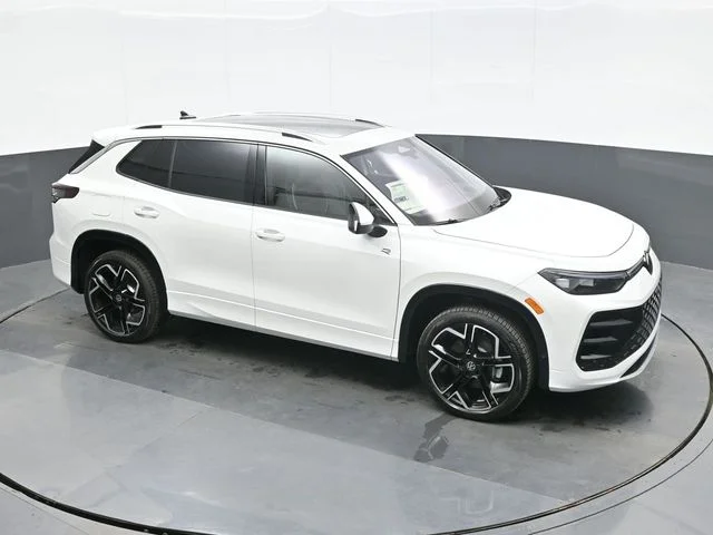 New 2026 White Volkswagen 2.0T SEL R-Line Turbo image 15