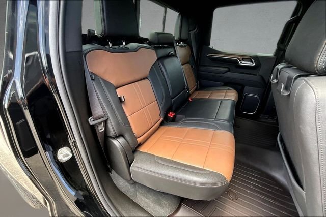 Used 2023 Black Chevrolet High Country image 24