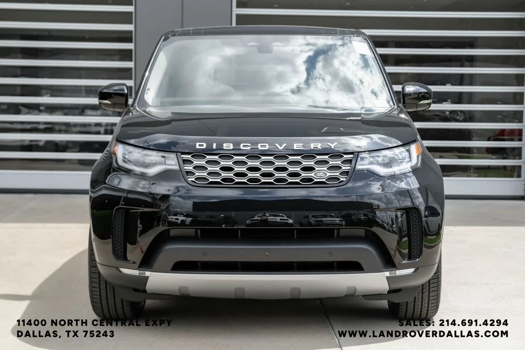 New 2026 Santorini Black Metallic Land Rover S image 4