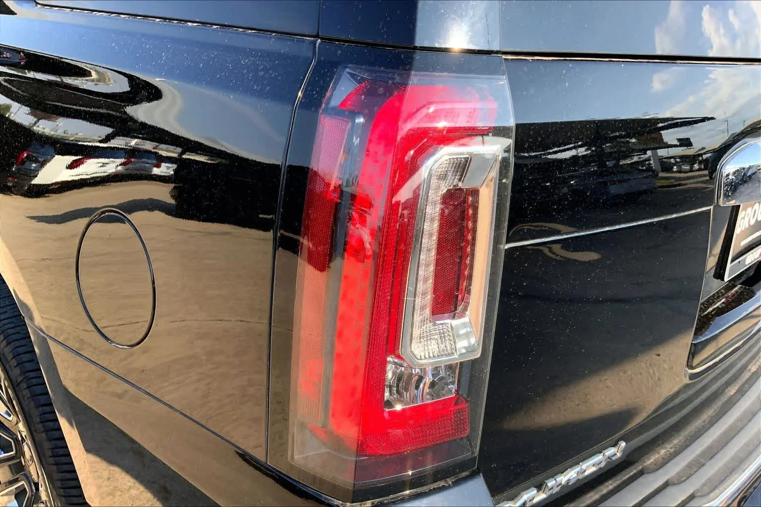 Used 2019 ONYX BLACK GMC Denali image 27