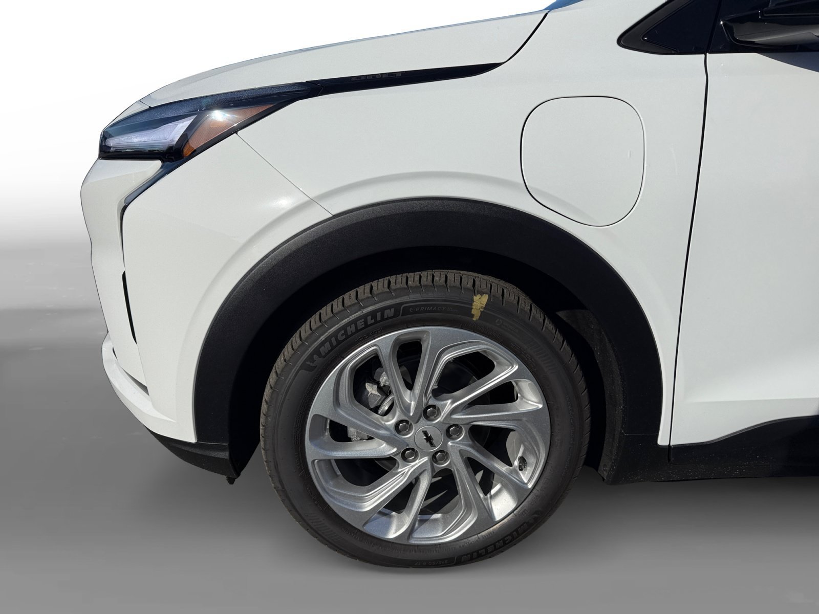 2027 Chevrolet Bolt LT - Photo 9