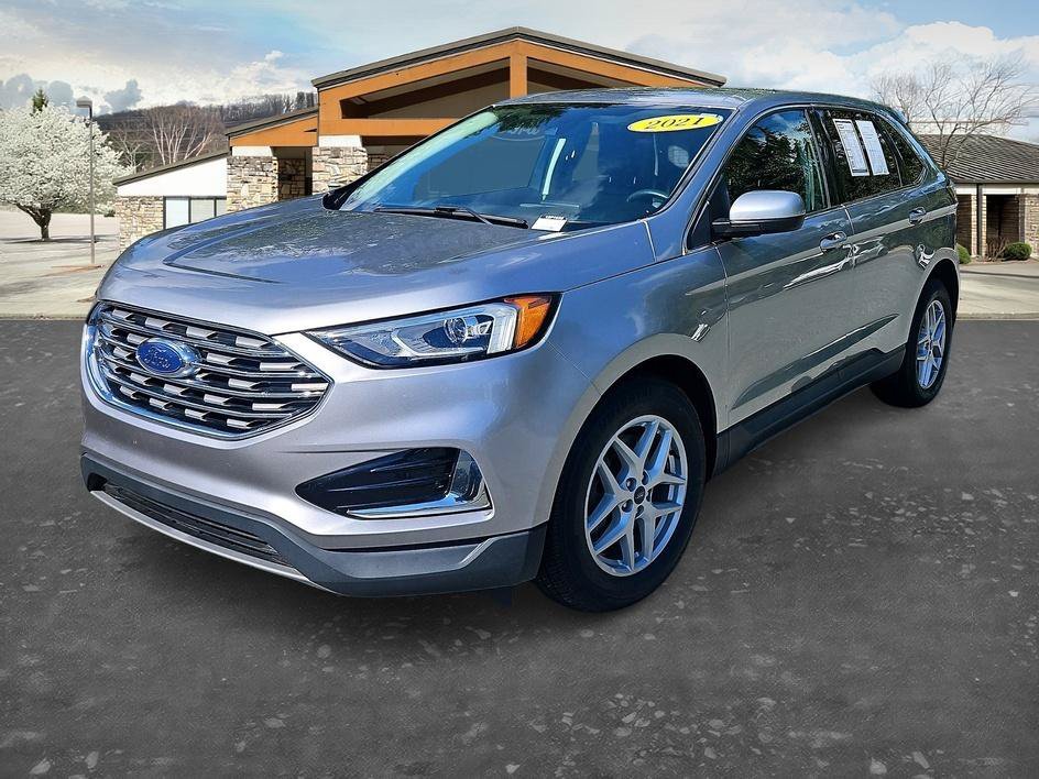Used 2022 Silver Metallic Ford SEL image 1