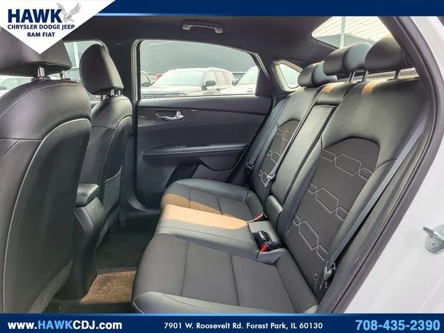 Used 2024 White Kia GT-Line image 10