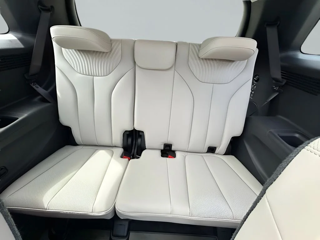 Used 2025 Gray Hyundai Calligraphy image 12