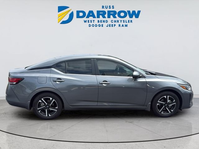 Used 2025 Gray Nissan SV image 6