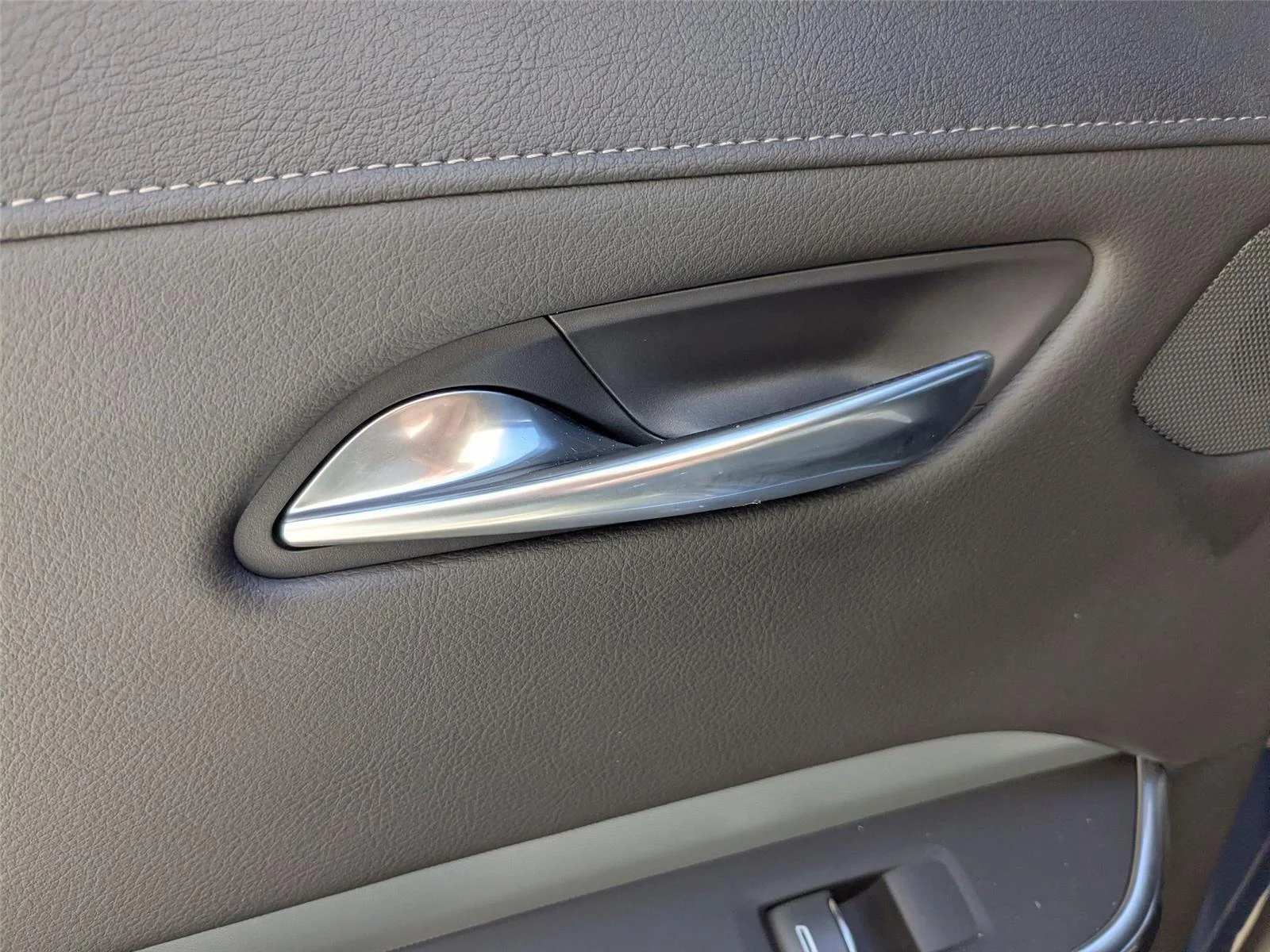 Used 2021 Twilight Blue Metallic Cadillac FWD Premium Luxury image 28