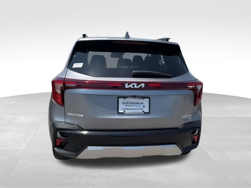 Used 2026 Gray Kia SX image 7
