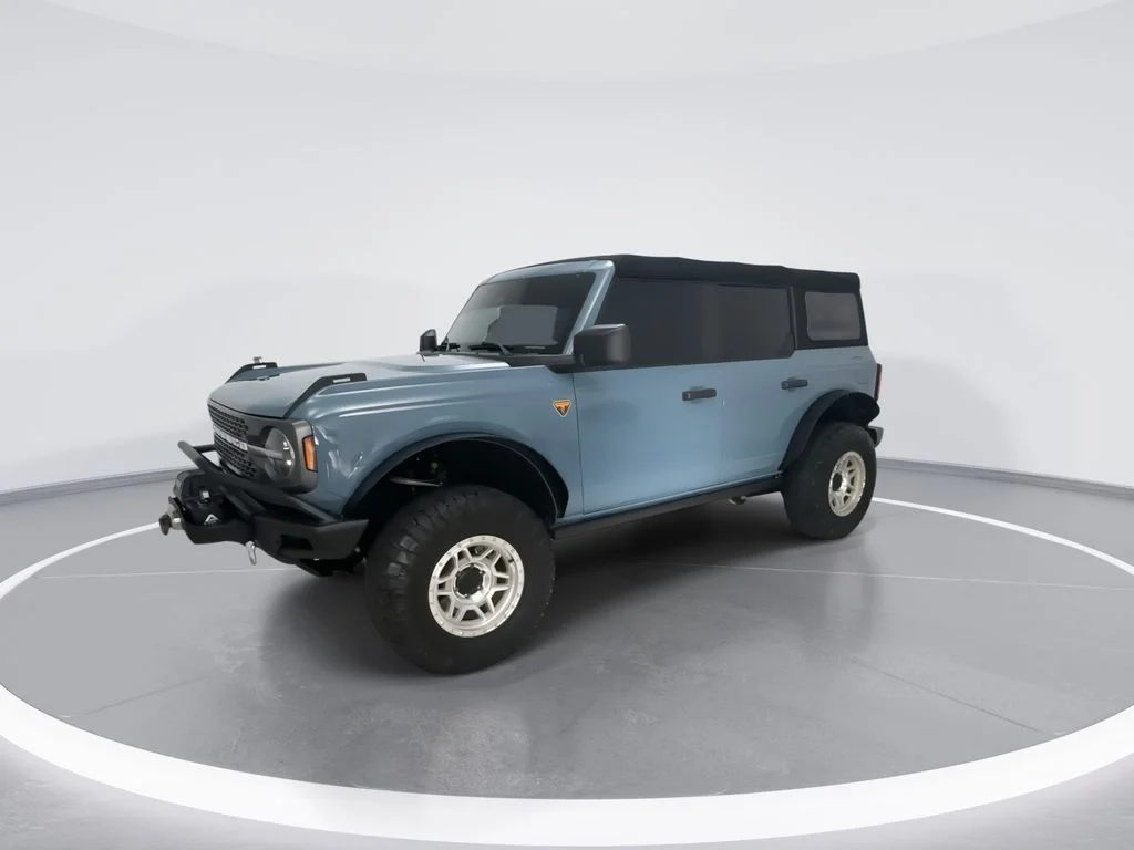 Used 2023 Blue Ford Badlands image 4