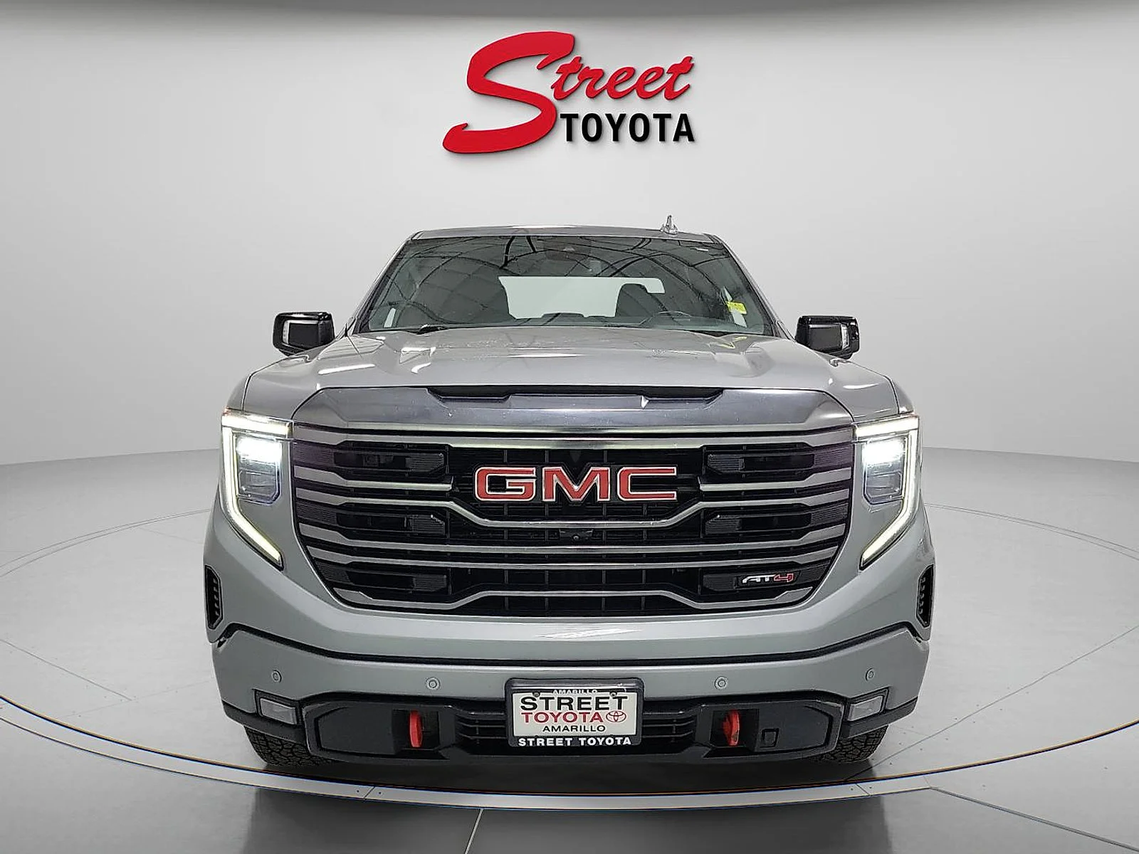 Used 2024 Sterling Metallic GMC AT4 image 6