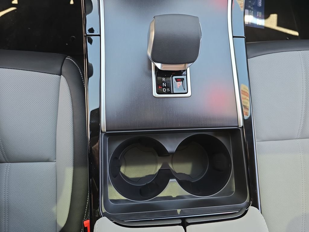 New 2026 Tribeca Blue Land Rover Hoxton Edition image 25