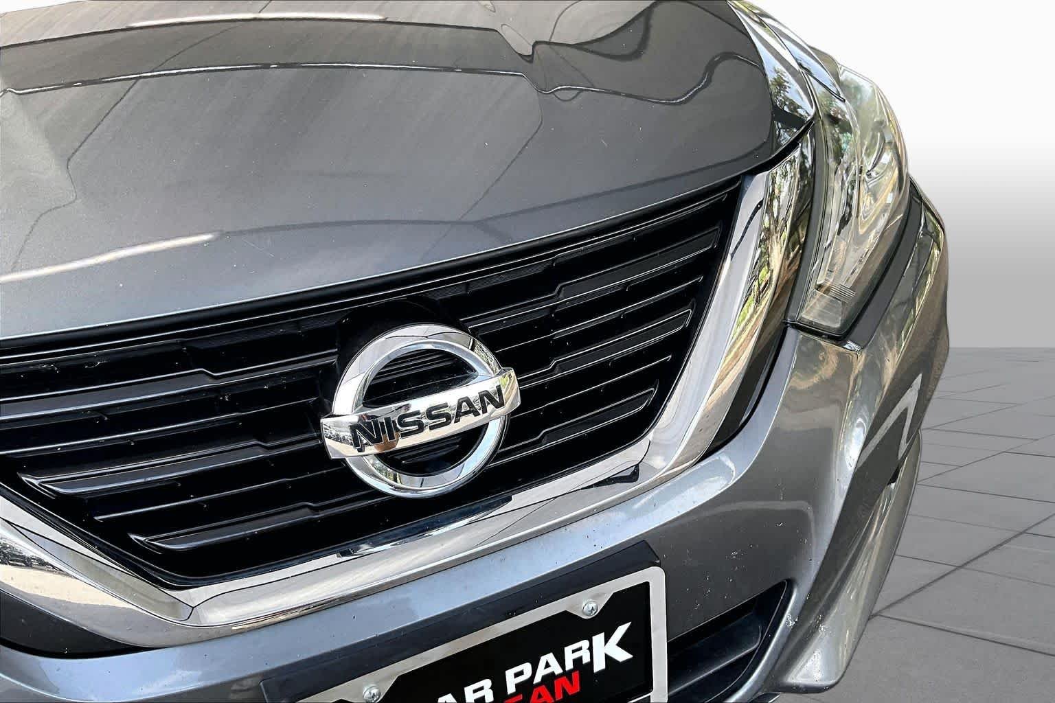 Used 2018 Gun Metallic Nissan 2.5 S image 28