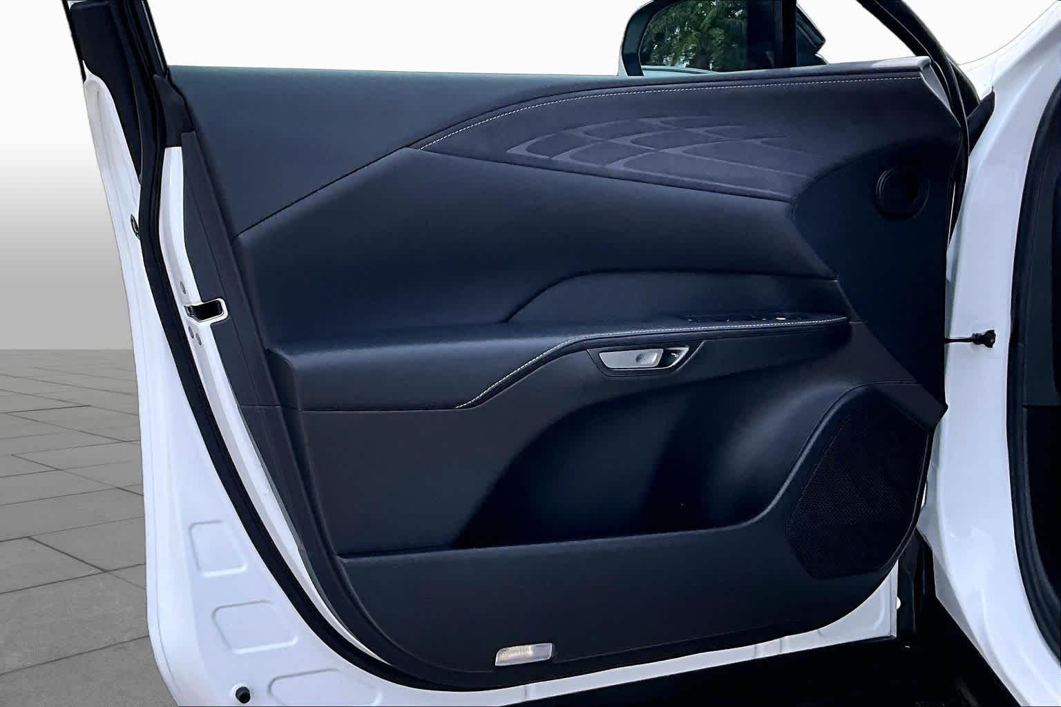 Used 2024 Ultra White Lexus F SPORT Handling image 26