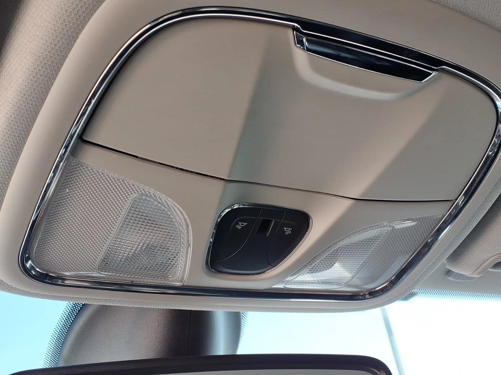 Used 2019 Hydro Blue Pearlcoat Jeep Trailhawk image 26
