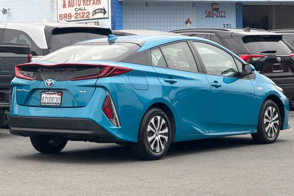 Certified Used 2022 Blue Toyota XLE image 4
