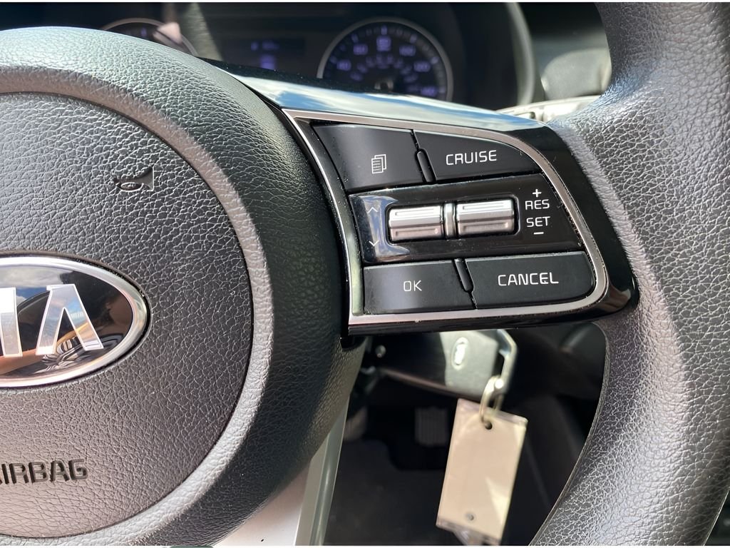 Used 2020 Currant Red Kia LXS image 14