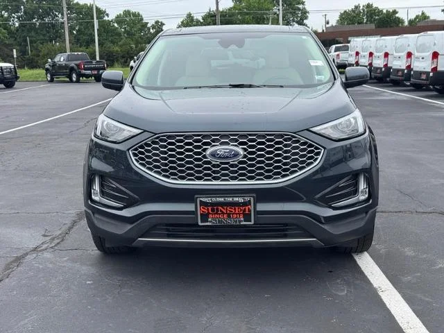 Used 2023 Stone Blue Metallic Ford  image 10