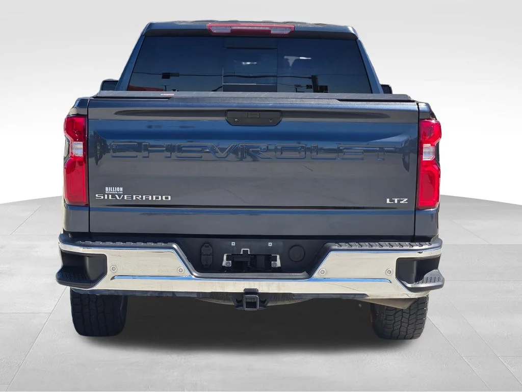 Used 2020 Shadow Gray Metallic Chevrolet LTZ image 4