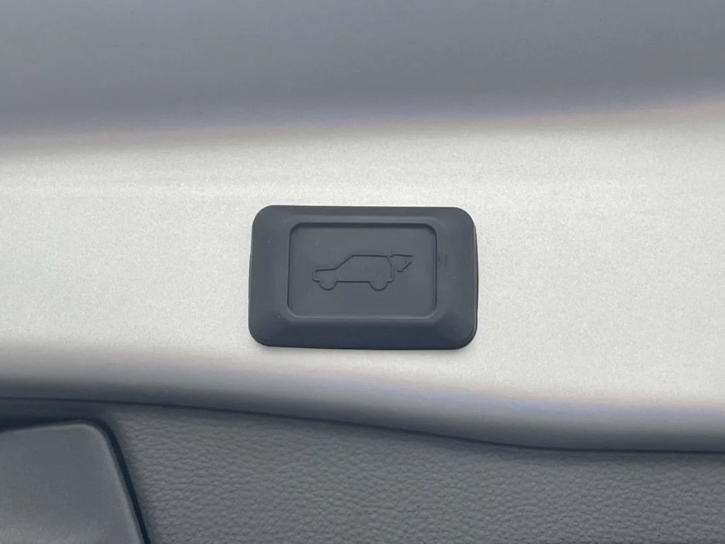 2023 Toyota RAV4 XLE Premium - Photo 13