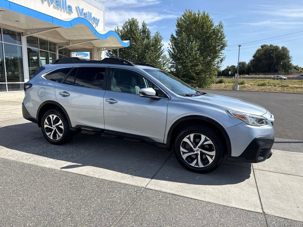 Used 2020 Ice Silver Metallic Subaru Limited image 3