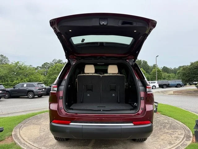 New 2026 Velvet Red Pearl-Coat Exterior Paint Jeep Limited image 32