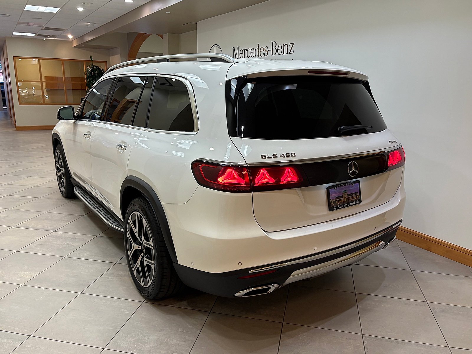 New 2027 Polar White Mercedes-Benz GLS 450 image 32