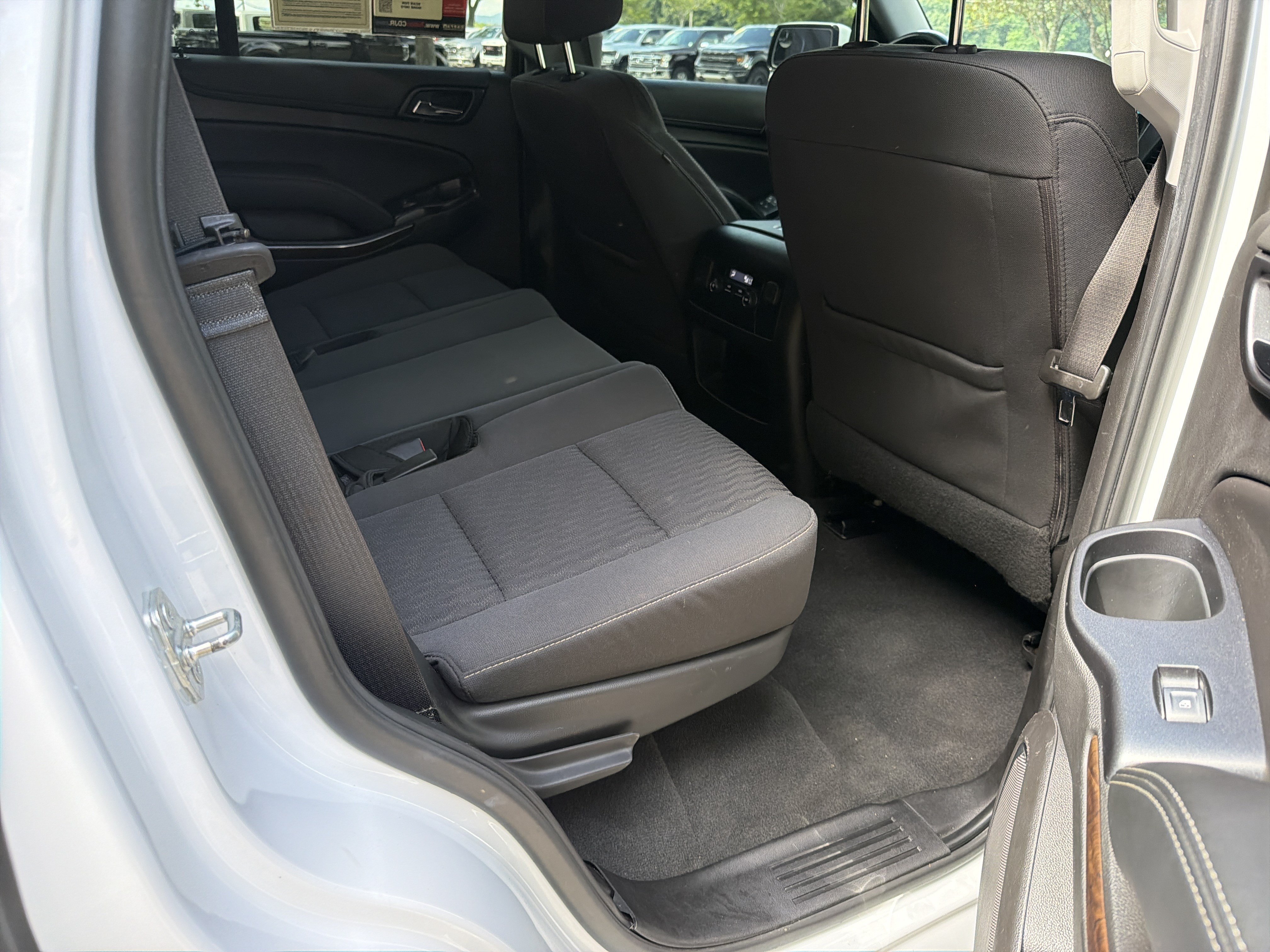 Used 2019 Summit White Chevrolet LS image 18