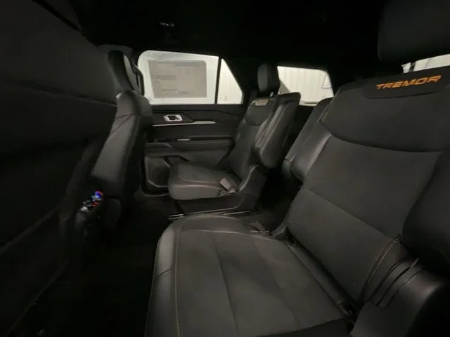New 2027 Star White Metallic Tri-Coat Ford Tremor® image 22