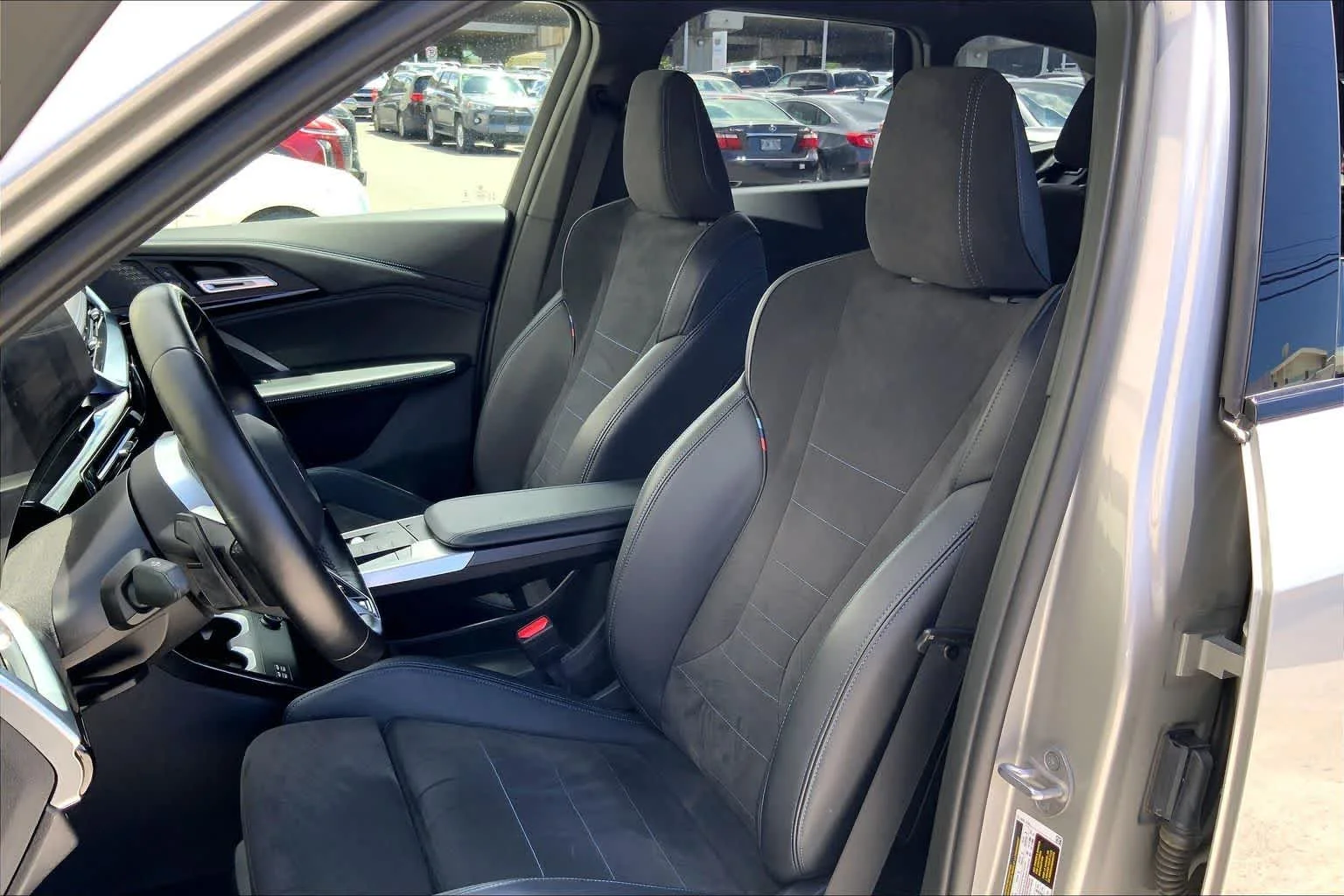 Used 2023 Sil/silver BMW xDrive28i image 11