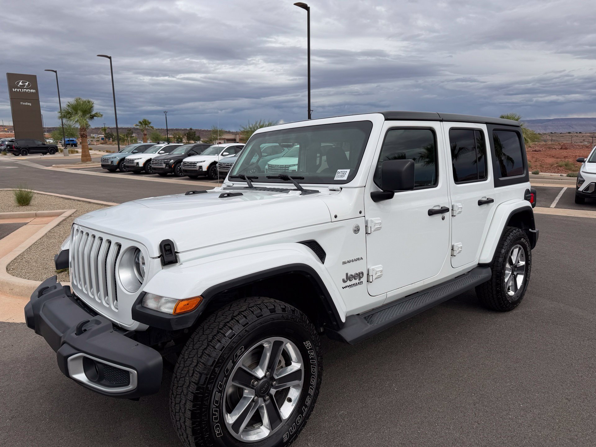 Used 2020 White Jeep Unlimited Sahara image 12