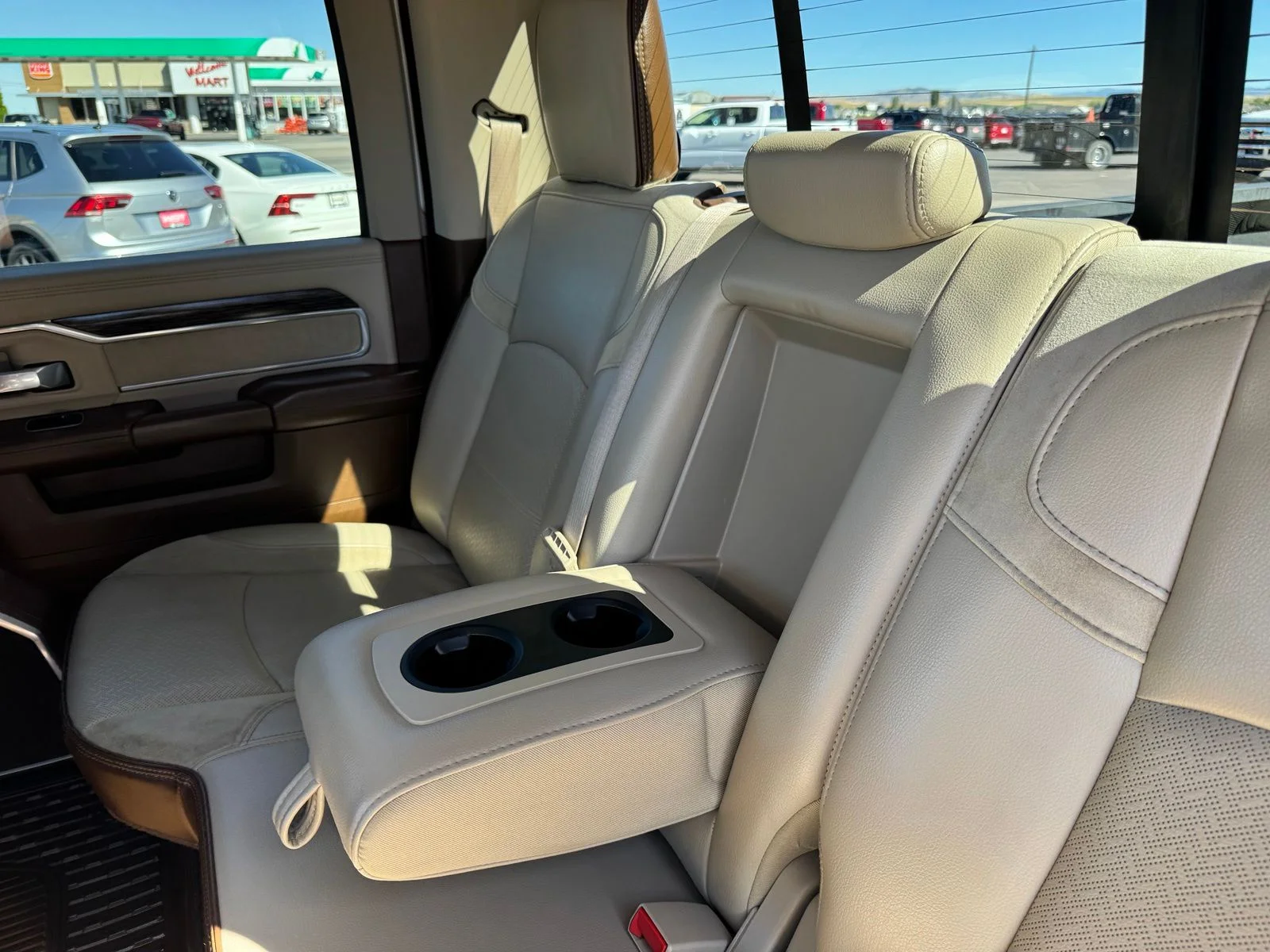 Used 2021 White Ram Laramie image 35