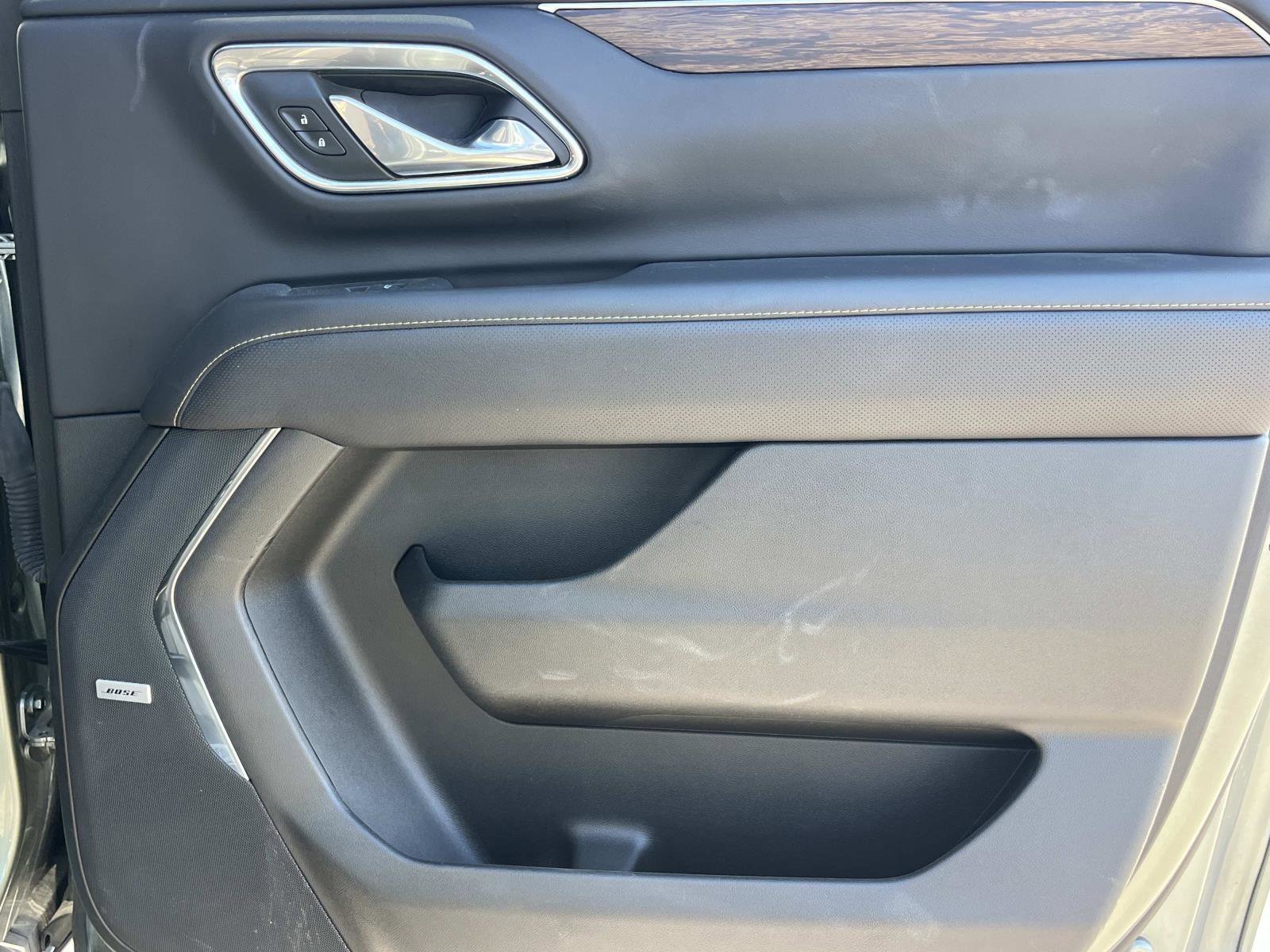 2023 Chevrolet Suburban Premier - Photo 23