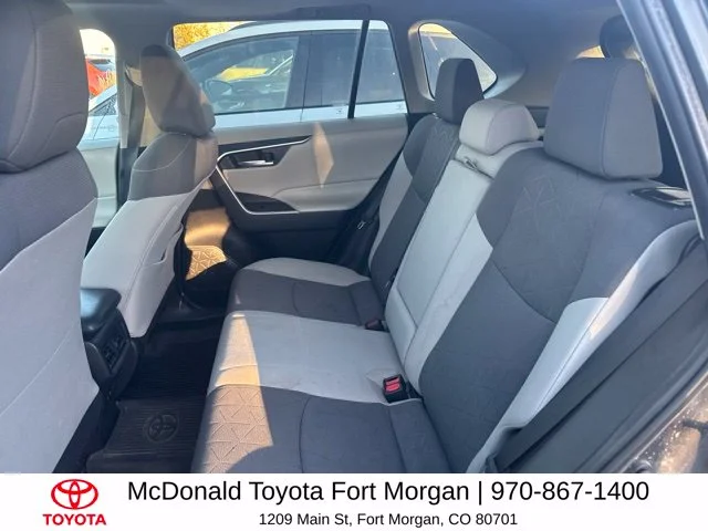 Used 2020 Gray Toyota XLE image 9