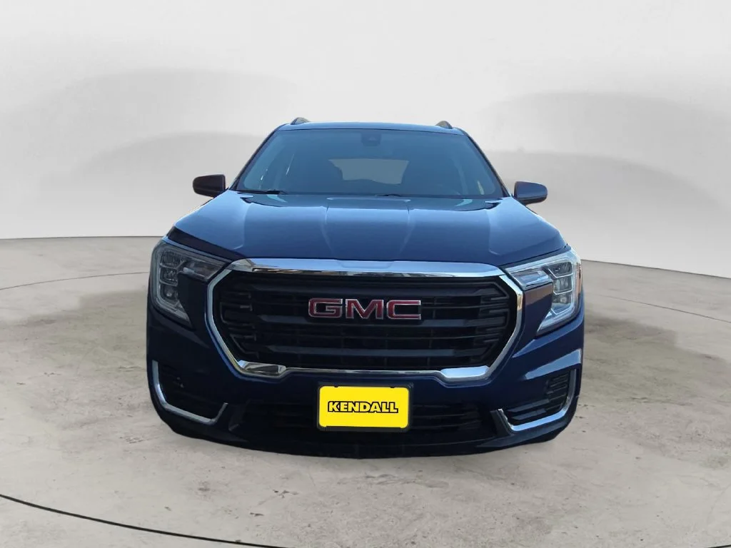 Used 2022 MARINE METALLIC GMC SLE image 3