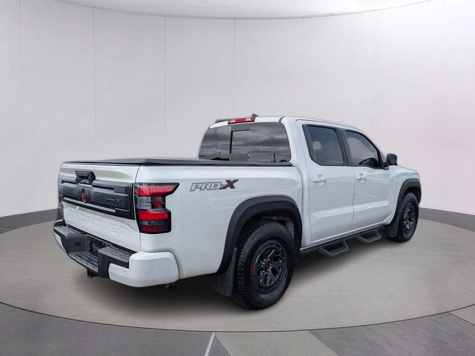 Used 2026 Glacier White Nissan PRO-X image 5