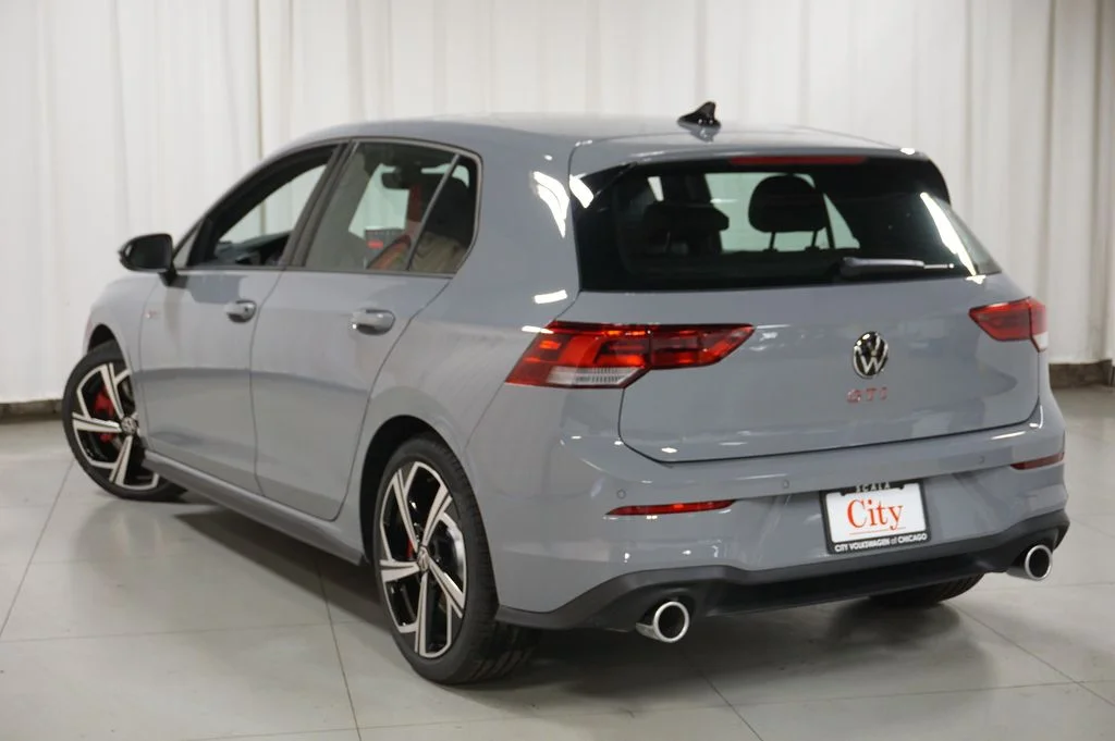 New 2026 Moonstone Gray Volkswagen SE image 7