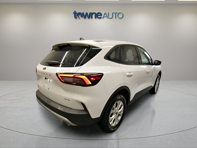 Used 2025 White Ford Active image 4