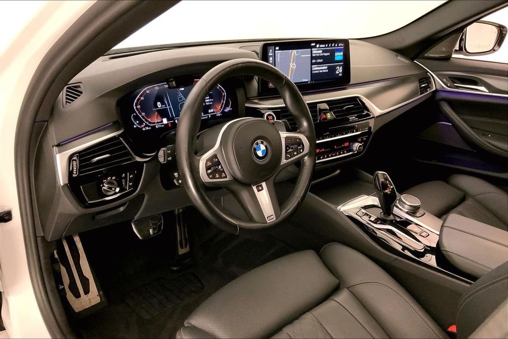 Used 2023 Alpine White BMW  image 21