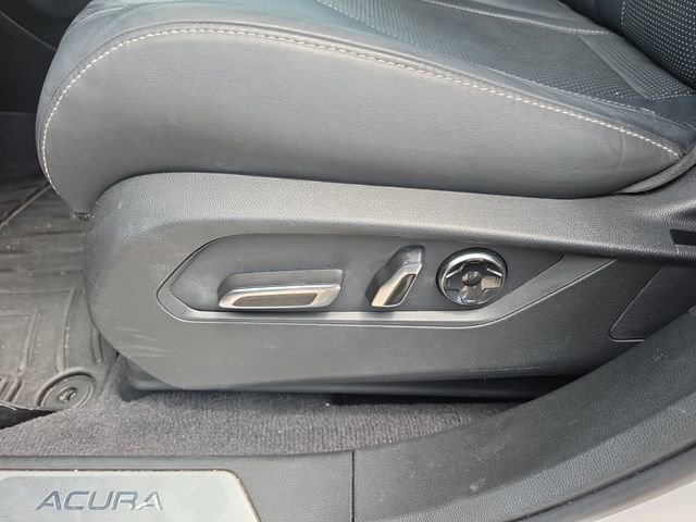 Used 2022 White Acura w/Technology Package image 17