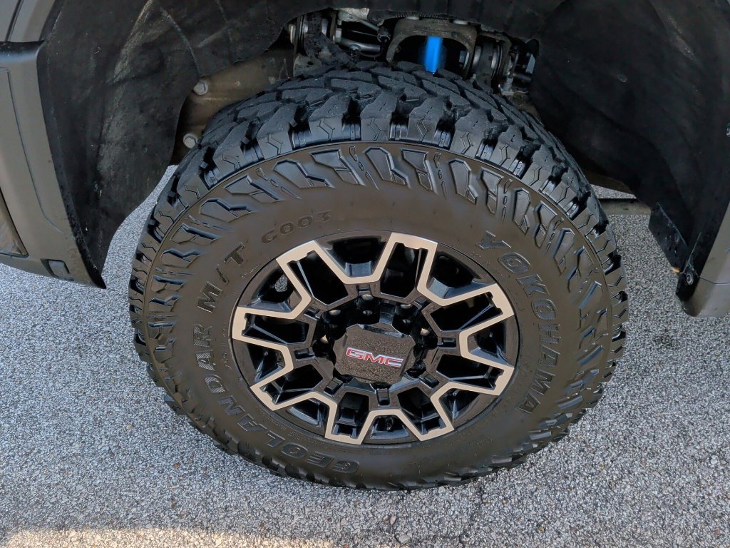 Used 2024 Summit White GMC AT4X image 54