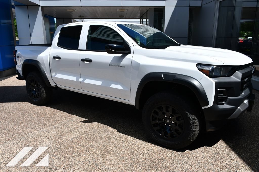 2026 Chevrolet Colorado Trail Boss - Photo 10