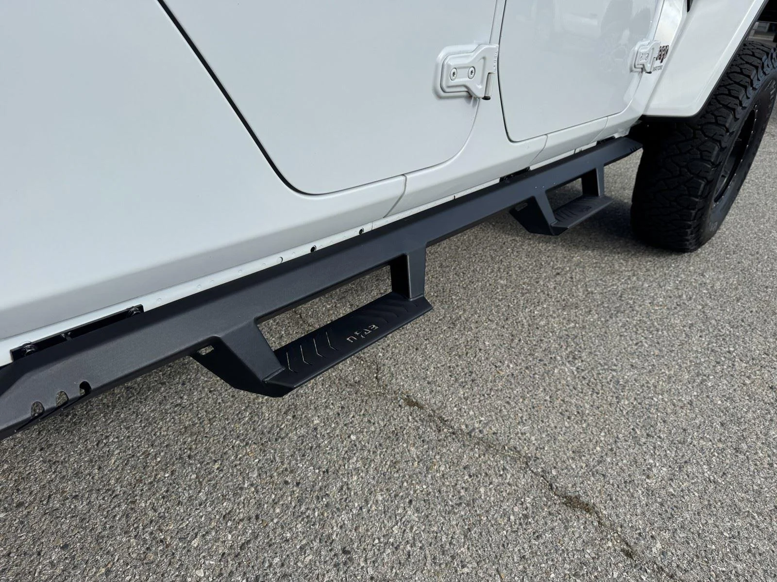 Used 2021 Bright White Clearcoat Jeep Rubicon image 13